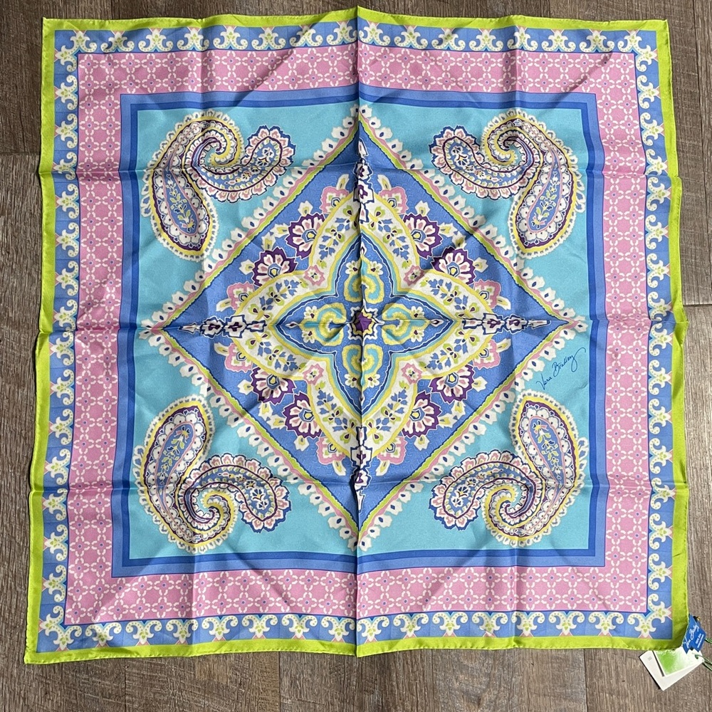 NWT Vera Bradley 100% Silk Capri Blue Paisley Scarf